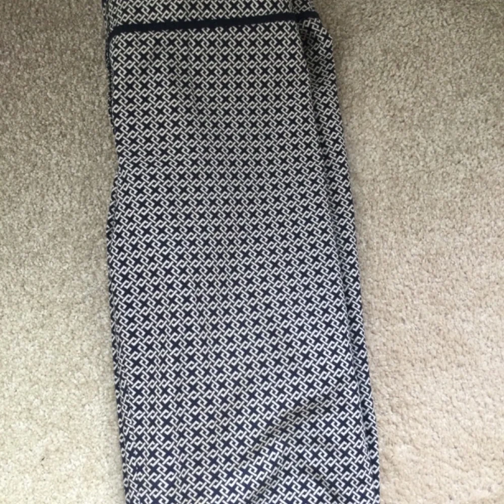 Talbots Crop pants - Picture 3 of 5